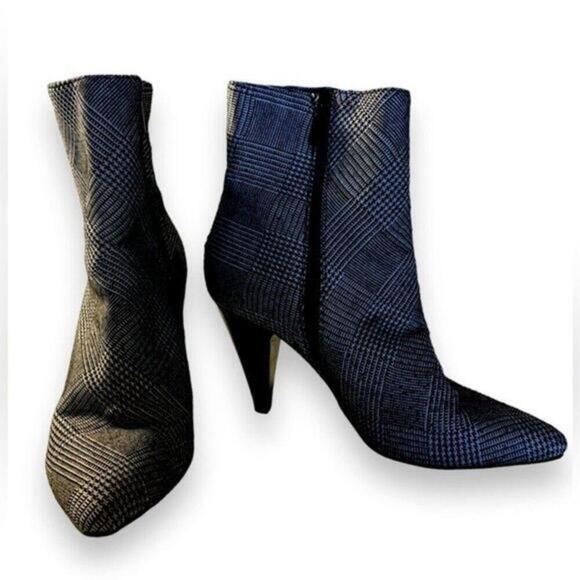 Shoes - Sage + Simple Taryn Herringbone Design Black/White Booties - Size 7